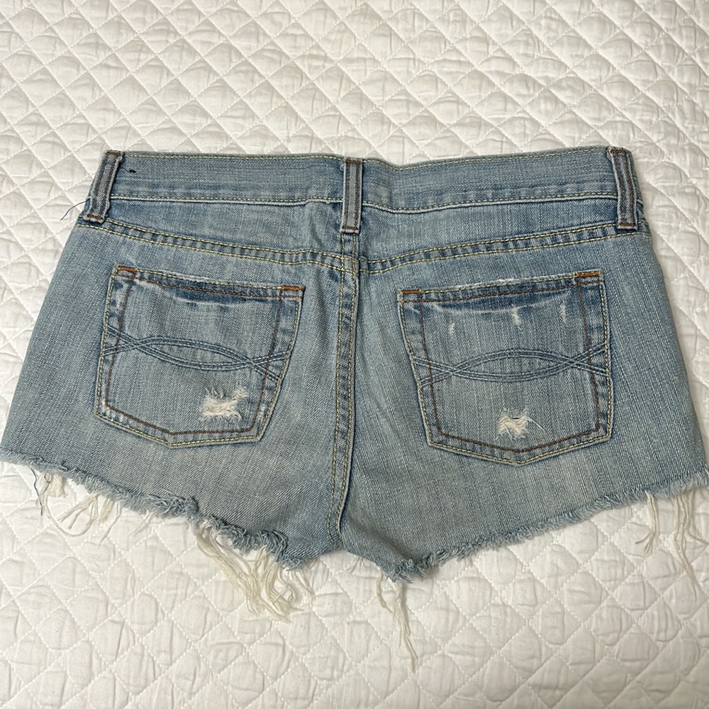 Vintage Abercrombie and fitch shorts from 2006 size 2 - Picture 4 of 4